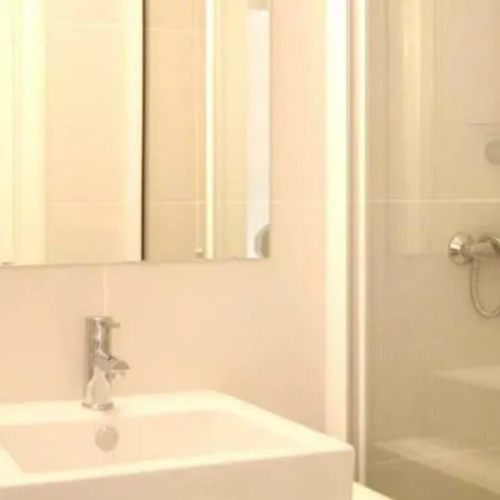 L'ile-rousse Sleeps 2 Pool Air Con Wifi 度假居 *