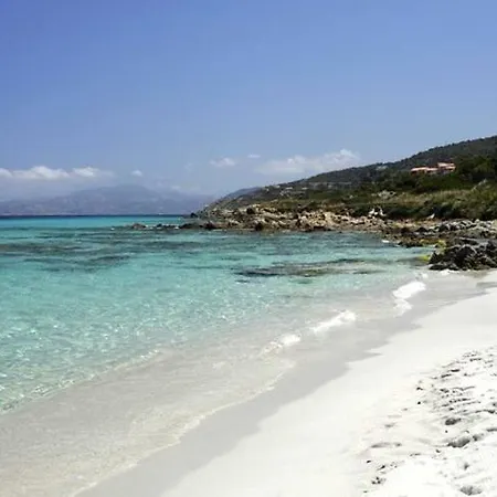 L'ile-rousse Sleeps 2 Pool Air Con Wifi LʼÎle-Rousse